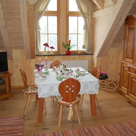 Liebevoll Eingerichtete Mit Balkon Apartment