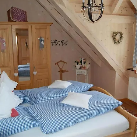 Liebevoll Eingerichtete Mit Balkon Schönwalde